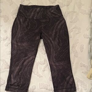 Avia Black and Gray Patterned Leggings